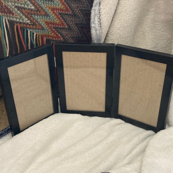 Assorted Picture Frames Collection - Picture 3 of 9